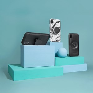 Otter Pop Symmetry Series case with integrated PopGrip so you can text better, snap pics singlehandedly, and indulge in hands-free propping. Get yours now at http://ow.ly/lRvg50uPVQ5 ▪️ ▪️ ▪️ ▪️ ▪️ Tag us @tenkiebox on Instagram #SwappableUnstoppable #StyleItSwapIt | Tenkiebox