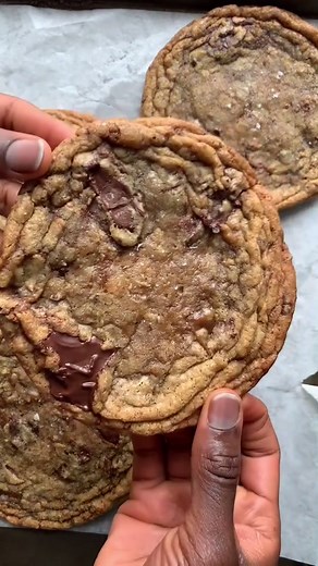 Delicious 2-Day Brown Butter Toffee Chocolate Chip Cookies Recipe