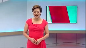 Nagkatulakan at nagkabalyahan sa pila para sa aplikasyon sa Tulong Panghanapbuhay sa Ating Disadvantaged or Displaced workers o TUPAD Program sa Pasig Rainforest Park. | Feb. 22, 2022 | GMA News