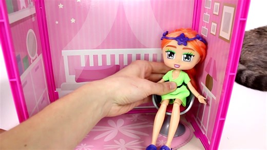 【转载】新款盒子女孩娃娃系列盲盒开箱 Boxy Girls Studio Peek a Box and Blind Box