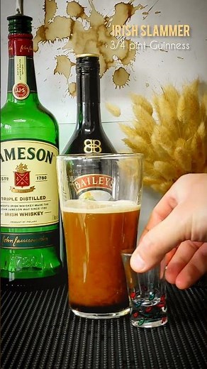 How to make an Irish Slammer cocktail at home (recipe)
