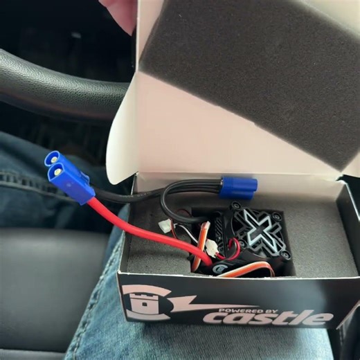 Mamba monster x ready for this build on the sledge #mambamonsterx #traxxassledge6s #ovoniclipos #fyp