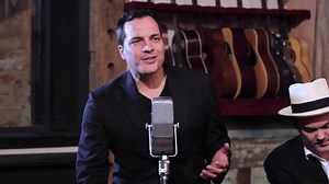 Minha versão para a mundialmente cantada “Garota de Ipanema” foi abrilhantada pela participação de Daniel Jobim. O que acharam do dueto? #TBT Para assistir a outros vídeos e sempre ser notificado quando um vídeo novo for lançado, acesse e inscreva-se no meu canal do YouTube Brasil: bit.ly/DBnoYouTube | Daniel Boaventura
