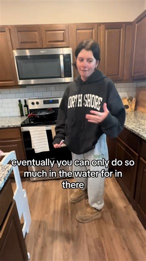 75K views · 915 reactions | KEENUTILITY Sent Sara a Pair of the Cincinnati Work Boots to Test Sara put the KEENUtility Cincinnati work boots to the test—durability, comfort, and performance checked! Ready for any tough job ahead. Would you rock these? #keenutility #workboots #durabilitytest #workwear #bootsreview #safetyboots #workgear #comfortfirst #outdoorboots #toughgear | Ali and Sara | Facebook