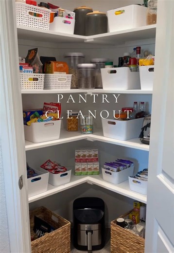 Declutter My Pantry: A Step-by-Step Guide