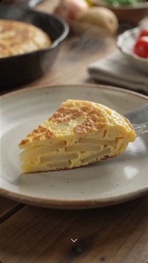 Tortilla de Patatas | Traditional Spanish Recipe #foodshorts #asmr