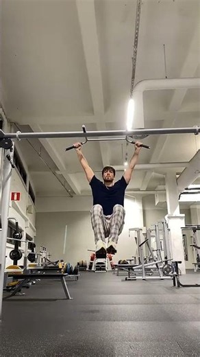 Creative Pull-Up Routine with a Twist