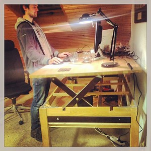 Liftable / Stand-up / Rising - Desk / Table