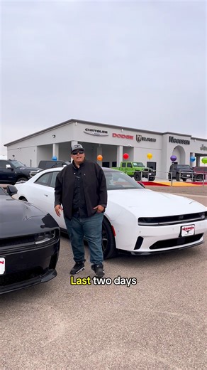 ⏰ End of Month is HERE at Neessen CDJR! You’ve seen the video — now it’s time to act. 💳 Get a $500 Visa Gift Card when you make your move before month-end. Inventory is moving fast, so don’t wait. 👉 Hurry in today! | Neessen Chrysler Dodge Jeep Ram