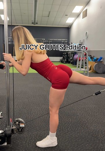 How to Perform Effective Glute Kickbacks at Home