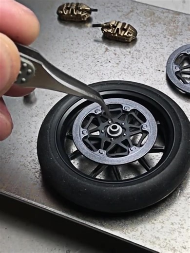 Building Tamiya 1-12 Ducati Desmosedici - part 03 #build #scalemodel #ducati #fyp