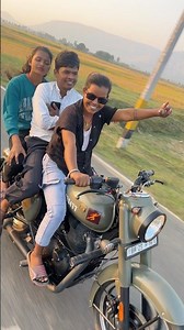 बुलेट चलेंगे तो कोई बोलते रे #trending #video #funny #funnyvideos