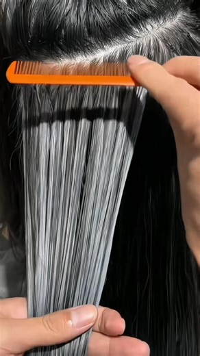 ✨ Feather Balayage Hair Extensions – Get the Look Without Bleaching! ✨ Love the trendy Balayage shades but afraid of damaging your real hair? Don’t worry! With our Feather Balayage Extension Technique, you can: 🍁 Enjoy vibrant, luxurious Balayage colors without bleaching your real hair 🍁 Feel totally comfortable – ultra-small bonds mean no tangles or heavy feeling 🍁 Modern painless technique – done in just 2 hours! 🍁 Easily remove and reuse without losing your hair’s length or volume 👉 Tran