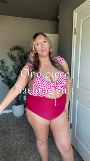 This one piece bathing suit is belly approved! @EOMENIE #onepiece #swimwear #bathingsuit #summerfashion #swimsuit ✨5’8 Size 16 Wearing XXL✨