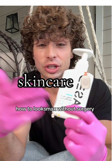 Essential Moisturizer for Men’s Skincare Routine