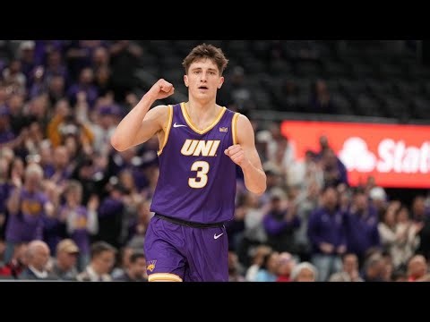 12 vs 5 seed: Northern Iowa looks to spoil St. John's March Madness run