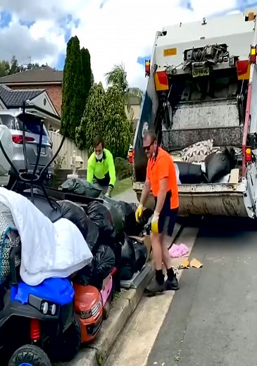 698K views · 3.4K reactions | #disposals #cleaned #trashmaster #usa #foryou #fyp #viral #refuselose #reelsfb #OMG #AmaZing #viralvideo #viralreels #reelsviral #facebookreels #shorts #work #teamwork | TrashMaster TV | Facebook
