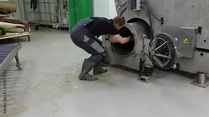 Automatic washing and cleaning of carpets. Industrial line for washing carpets
