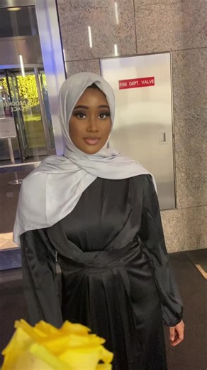 Walk in the Room with Confidence: Tips & Inspiration