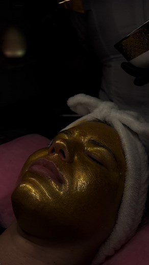 Bioage gold mask✨ #fyp #panama #chrisemmsalon #spa #bioage #facial