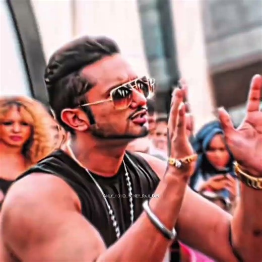Yoyohoneysingh-edit-angrejibeat-brownrang-blueeyes-2012-2014-king-honeysingh-viral-trending-short-yo