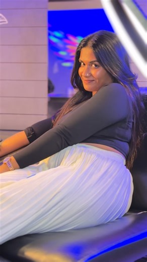 𝐓𝐡𝐞 𝐁𝐚𝐫𝐧 𝐓𝐚𝐭𝐭𝐨𝐨𝐬 on Instagram: "Her smile 🫶🏻 . . . . . . . . #thebarn #tatto #thrissur#fy #trendingsongs #reel #instastyle #instamakeup @_chandana_manoj #tattoos #keralatalents"