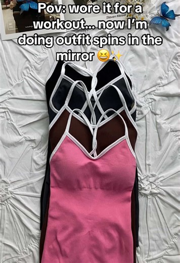 Open-Back Cross-Strap Yoga Jumpsuit — The Sleek One-Piece Gym Look Everyone Notices ✨ #yogajumpsuit #gymoutfit #activewearstyle #onepieceactivewear #gymgirlstyle