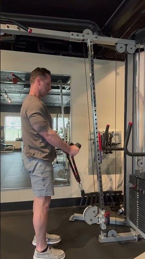 Cable rope hammer curl