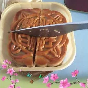 Double Yolk Lotus Paste Mooncake