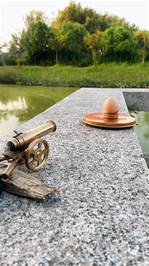 Shoot or Not? Mini Cannon DIY Toy #ww2 #toyswarrior #shorts