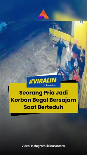 Seorang pria menjadi korban perampokan saat berhenti untuk berlindung dari hujan. Kejadian tersebut berlangsung tiba-tiba dan membuat suasana berubah mencekam ketika tiga orang pelaku mendekati korban. Berdasarkan informasi yang dihimpun, salah satu pelaku menodongkan senjata tajam ke arah korban, sementara dua pelaku lainnya langsung membawa kabur sepeda motor milik korban. Dalam kondisi terancam dan diliputi rasa takut, korban memilih tidak melakukan perlawanan demi menyelamatkan diri. Aksi pa
