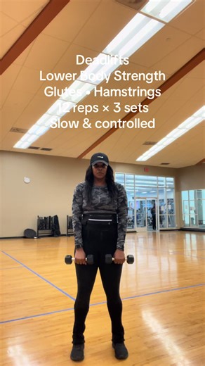 Lower body day 💪🏽 Deadlifts to build strong glutes and hamstrings. Focus on form, control, and consistency. This is how strength is built. #LowerBodyWorkout #DeadliftDay #GluteTraining #LegDay #StrengthTraining