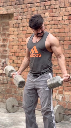 🏋️‍♂️Ghar me kiya Desi Workout💪#youtubeshorts #shotsvideo