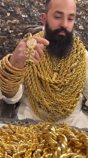 #millionviews #viralvideo text me on WhatsApp right now +233500092522