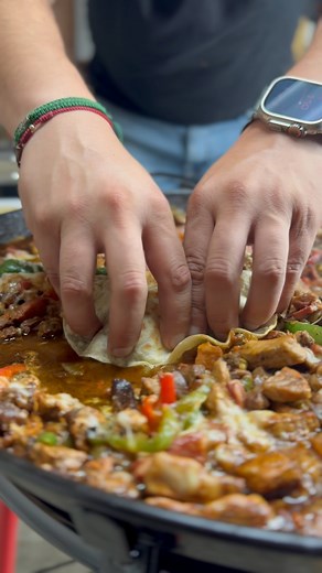 Taco de Discada 🤤🔥⚡️ #RayoGrill #discada #Taco #delicia | RayoGrill