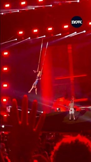 Acrobat dazzles Toronto crowd at BBNO$ concert