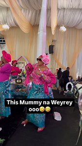 600K views · 10K reactions | Aah! This Momsi na Pure Aburo藍藍… She...