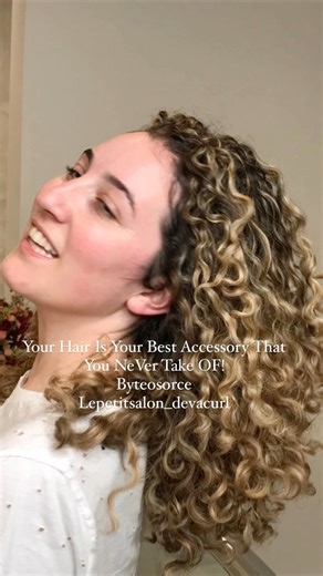𝑳𝒆 𝑷𝒆𝒕𝒊𝒕 𝑺𝒂𝒍𝒐𝒏 𝑪𝒖𝒓𝒍 𝑪𝒐𝒏𝒄𝒆𝒑𝒕 on Instagram: "Deva Cut Method - Waterfalls Design One curl at the time, Teo Sorce ! The Deva Philosophy A hairstylist who employs the Deva cutting method will always cut the hair dry, cutting each curl ringlet by ringlet. The hairstylist cuts the ends of the hair, never texturizing or thinning the hair. The philosophy behind this is that slicing into the interior of a curly haircut has the potential to create frizz. The Deva Technique In the De