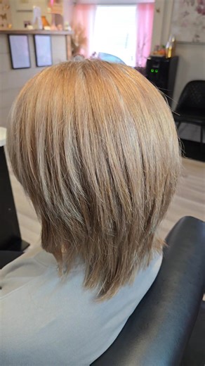 The power of a toner , is your hair feeling brassy an needs a refresh? Book online | Beautybabes Hair Salon - Brittany Leon
