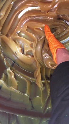 New Truck Grease Application: Satisfying Caramel and Toffee Cleanup