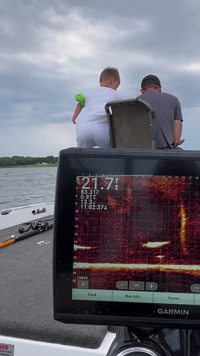 8.7K reactions · 205 shares | ⚠️YOU GOTTA WATCH THIS VIDEO!!! Fish as big as the fisherman about pulls him in the lake! | Oklahoma Paddlefish Guide Service | Facebook