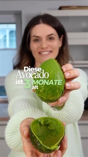 Always have the perfect ripe avocado at home - More brilliant tips on Instagram: kristinas.health...