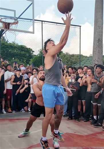 The Brazil 1v1 That I Genuinely Can’t Explain😭💯#streetball #basketball #mattkiatipis