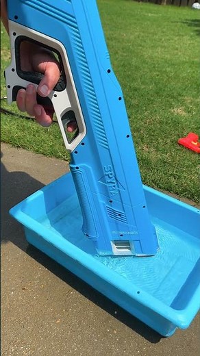 CRAZY Powerful Water Gun! 🔫