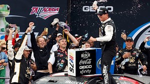 Kyle Busch wins at Talladega after last-lap crash