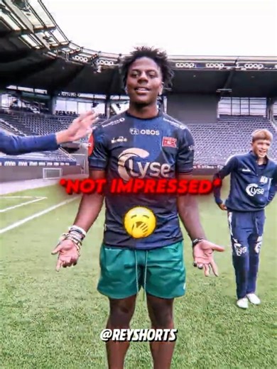 Speed's fans keep HUMBLING him on backflips💀😭