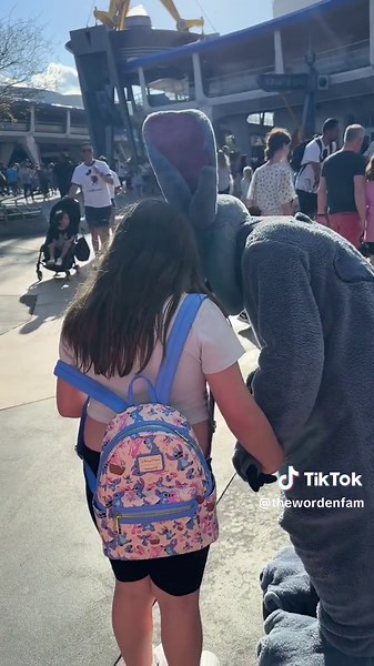 Stitch took my daughter for a walk at Walt Disney World in Florida! It literally made her entire trip! Stitch is her absolute favorite character at Disney! Stitch has been at Magic Kingdom in tomorrowland every day of our trip so far! He randomly has a meet and greet and other times he is just running around! He isn’t listed in the app so you will have to just get lucky and run into him! #stitch #liloandstitch #disneycharacters #waltdisneyworld #disneyfamily