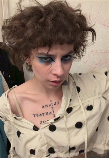 I only screamed 4 times at the family dinner 👏👏👏👏 They love a performance