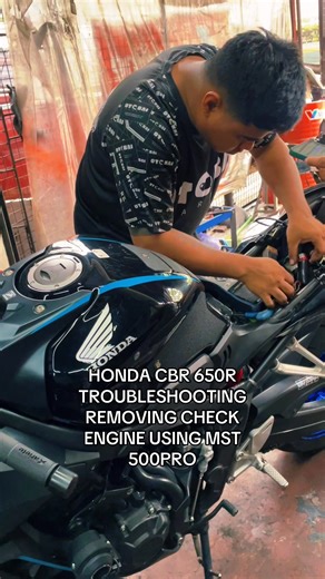 Removing Check Engine Honda CBR 650R #cbr650r #honda #cbr650R #checkengine | Otobai Market | Facebook