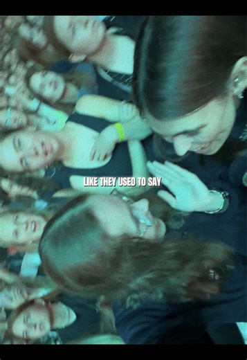 Been waiting for half a year!!🥹 (Originalton ersparen wir euch lieber👉🏼👈🏼) #giantrooks #wantitback #newsong #concert #livemusic @Giant Rooks @Fred Rabe